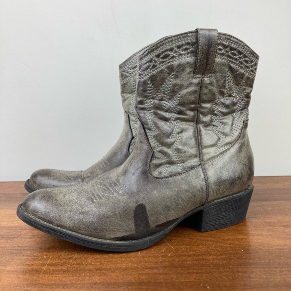 Coconuts by Matisse Shoes Coconuts By Matisse Pistol Womens Western